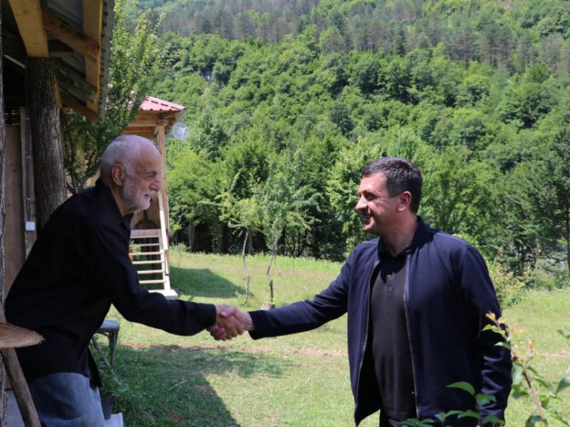 სახელმწიფო რწმუნებულმა ცაგერის მუნიციპალიტეტის სოფ.აღვში კემპინგ ზონა დაათვალიერა.